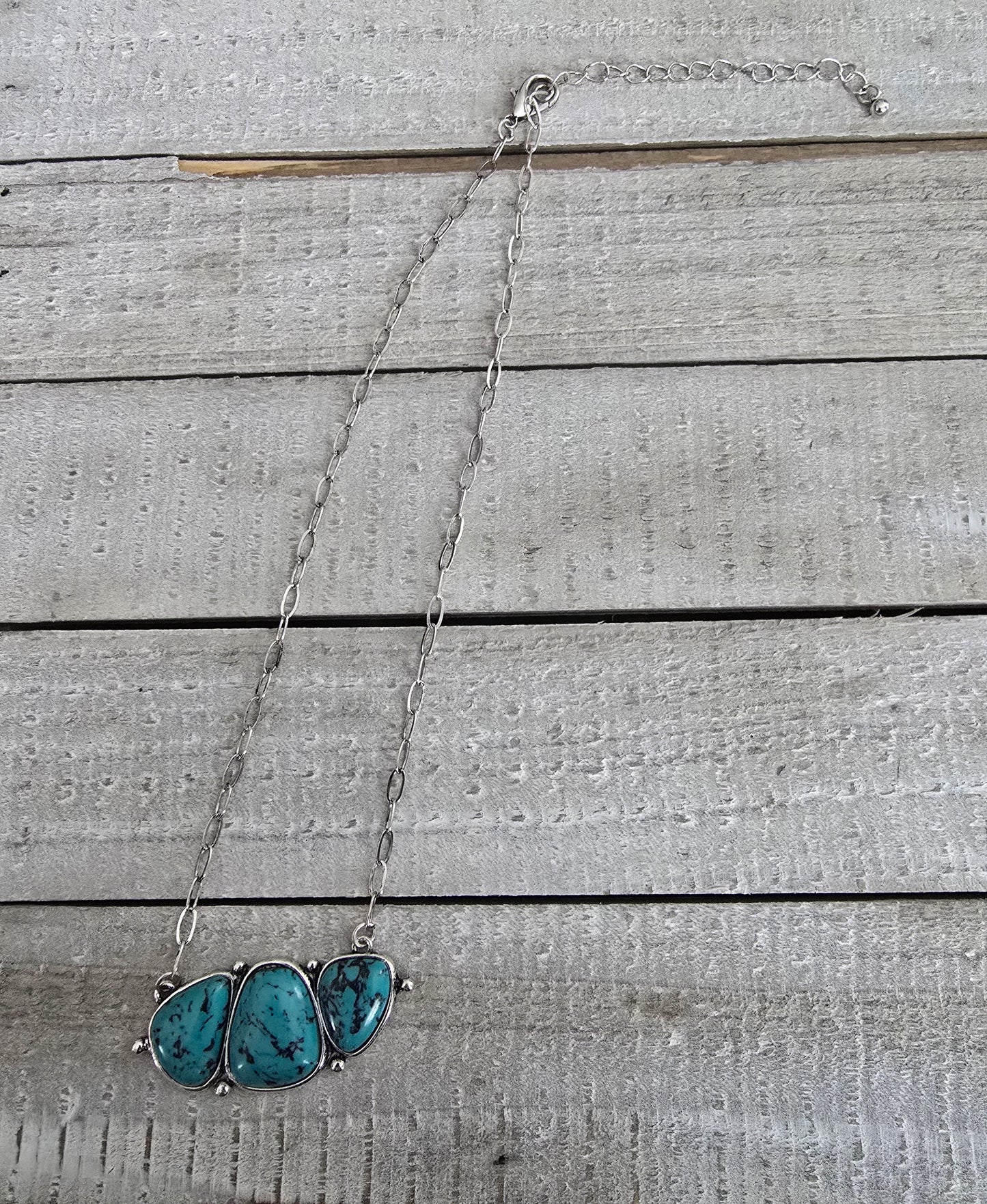 Faux Oyster Blossom Necklace