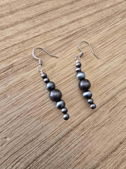 Dainty Pearl Drops