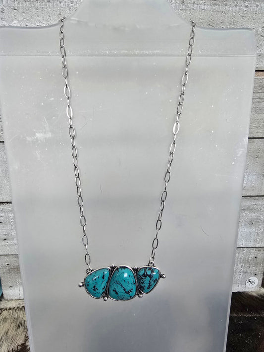 Faux Oyster Blossom Necklace